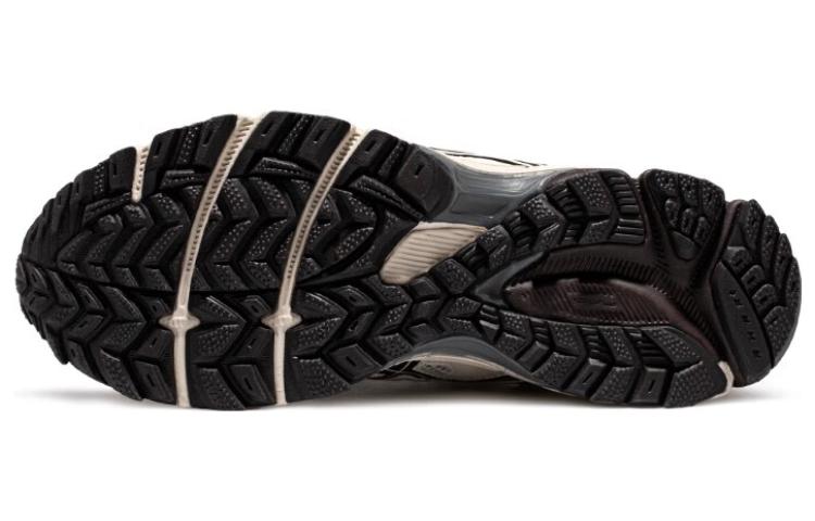 ASICS Gel-Kahana 8 'Black and White' 1011B895-200