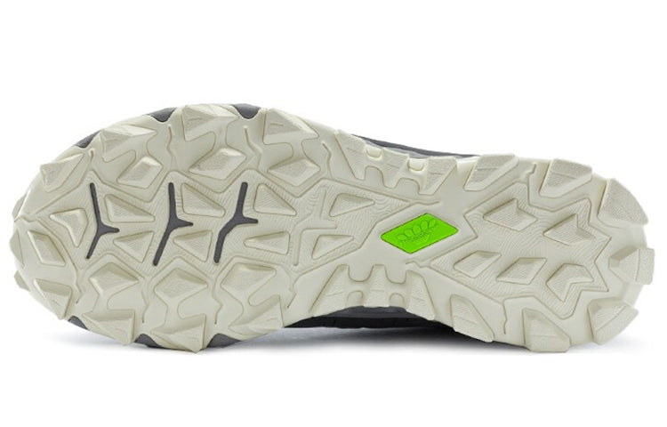 ASICS Gel-FujiTrabuco 8 'Gray White' 1011B256-020