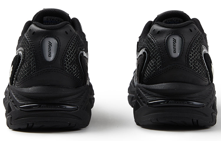 Mizuno Adventure 'Twe NonSlip Durable LowTop' D1GH230103