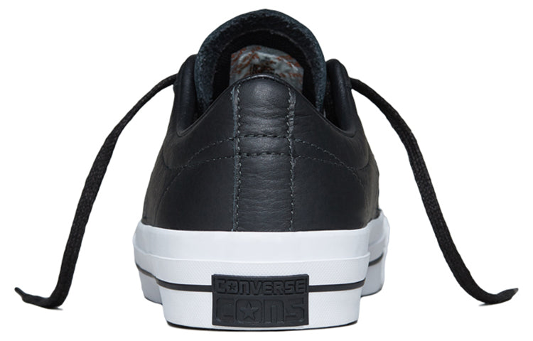 Converse Unisex One Star Leather Low-Top Sneakers Black/White 153714C
