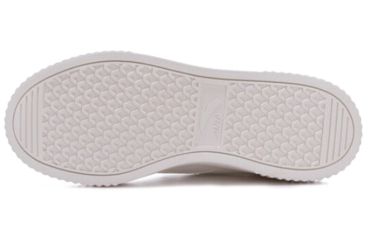 (WMNS) ANTA Life Series Sneakers 'White Green' 122038063-1