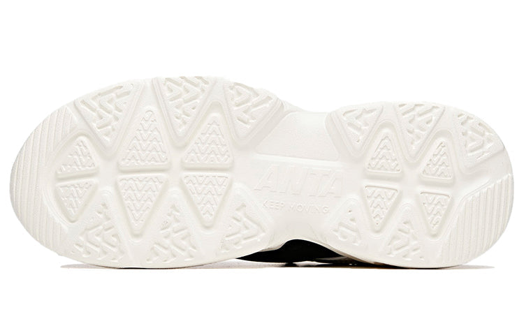 (WMNS) ANTA Life Series Sneakers 'Black White' 122028887-3