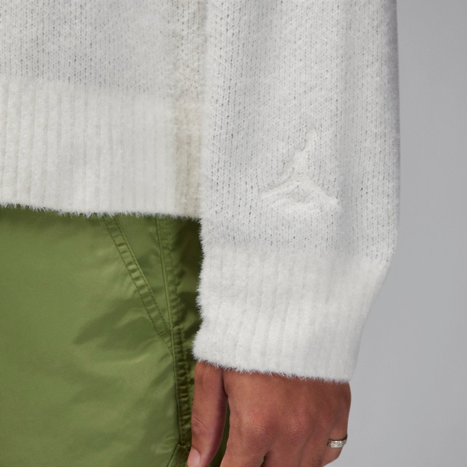 Air Jordan Flight Heritage Crop Sweater 'Sail' FD7389-133