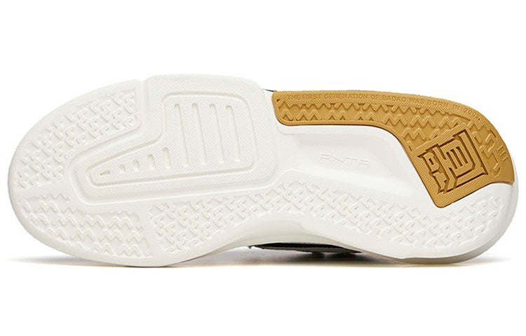 (WMNS) ANTA Badao 3 'White Black' 122138081S-2