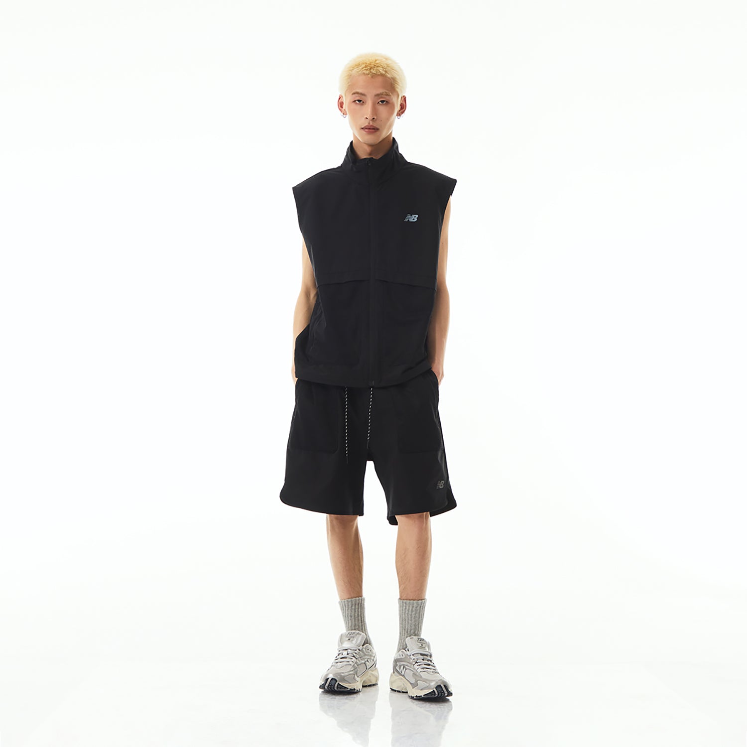 New Balance NB Logo Woven Vest Asia Sizing 'Black' NJE24181-BK