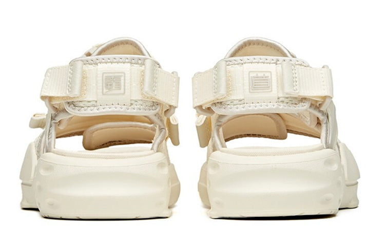 (WMNS) ANTA C37 Life Series Sneakers 'Beige Grey' 922126961-1