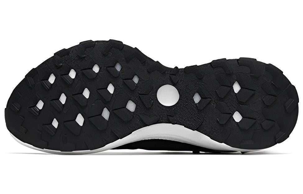 (WMNS) ANTA Chuang 3.0 'Black White Silver' 122315580-5