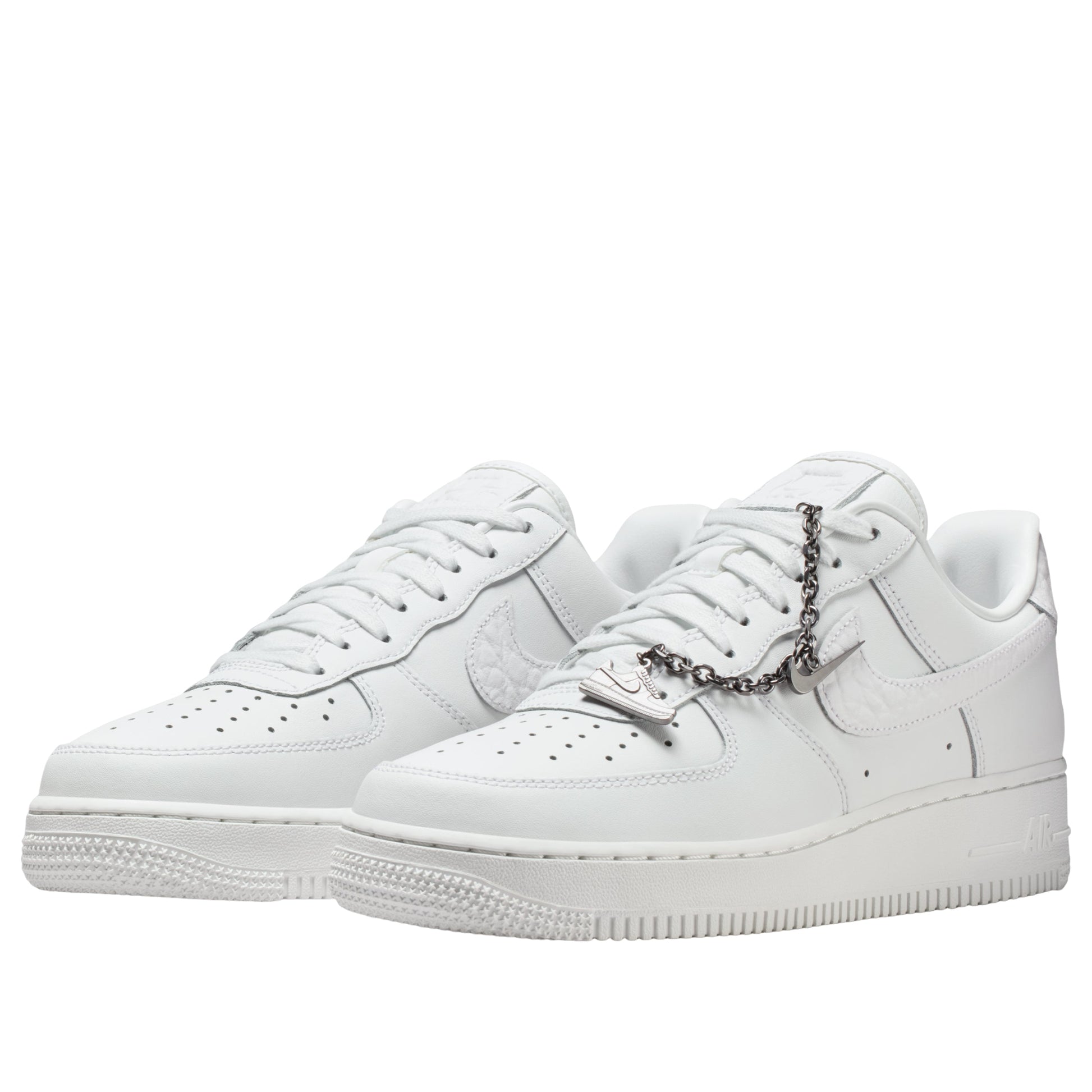 (WMNS) Nike Air Force 1 '07 Low 'Summit White White Metallic Silver' IM6485-121