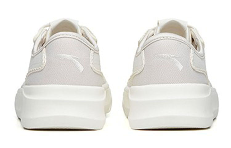(WMNS) ANTA Life Series Sneakers  'White Grey' 122228067-1