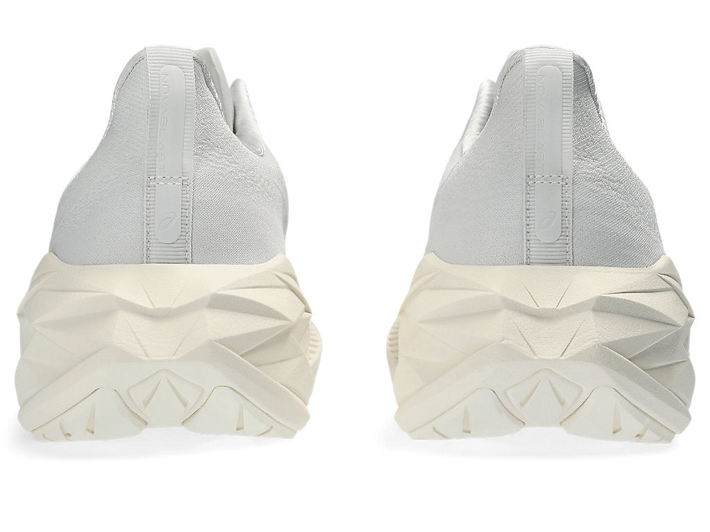 ASICS Novablast 4 'White Beige' 1011B693-102