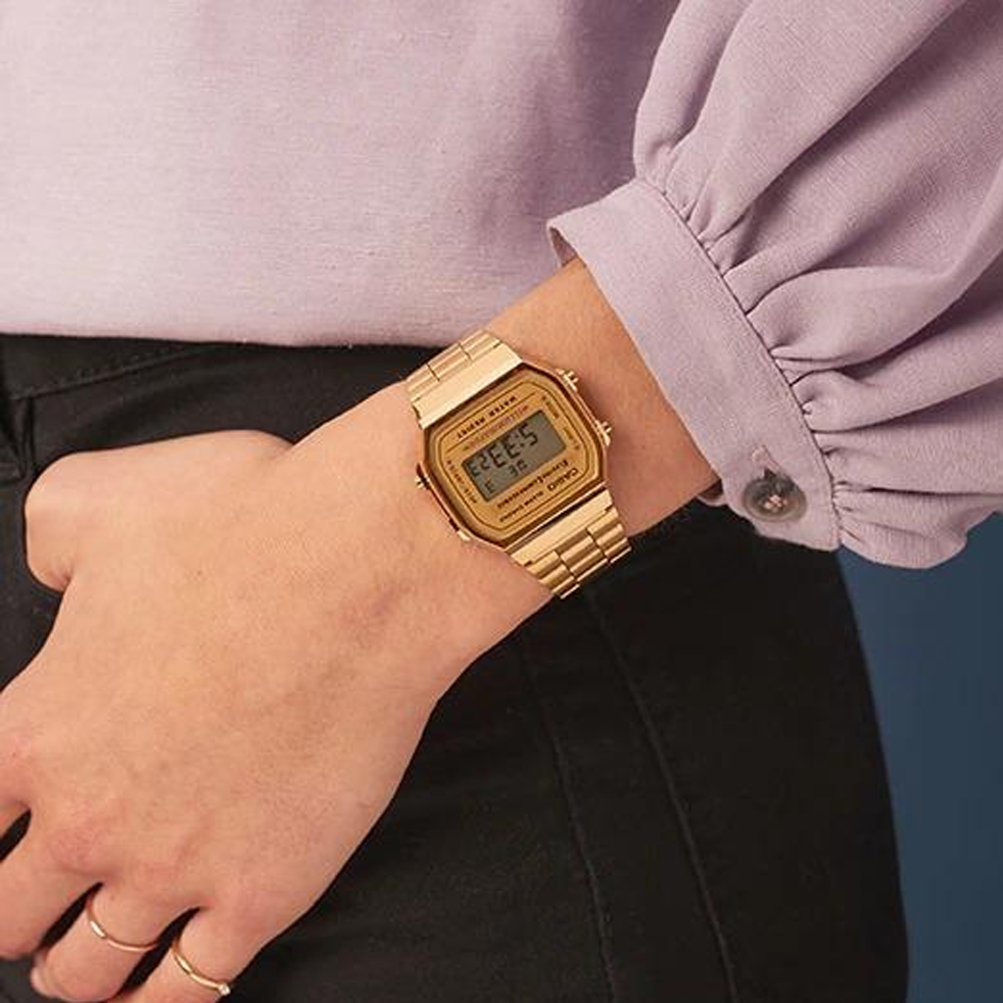 CASIO STANDARD Vintage Dial Steel Link Band en Waterproof Gold Digital LA680WGA-9D