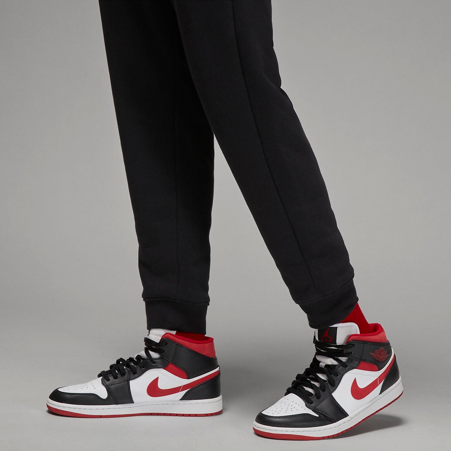 Air Jordan Essentials Sweatpants 'Black' FJ7779-010