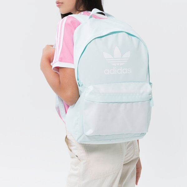 adidas originals Logo HS6970