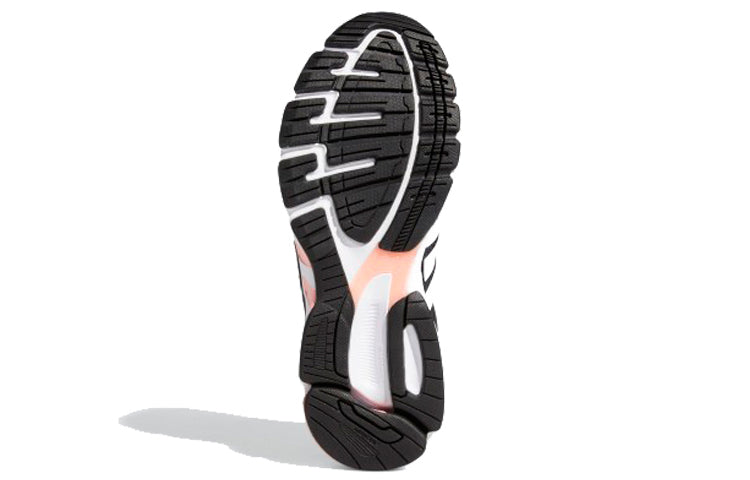 (WMNS) adidas Equipment 10 Closed 'Black White Pink' FU8354