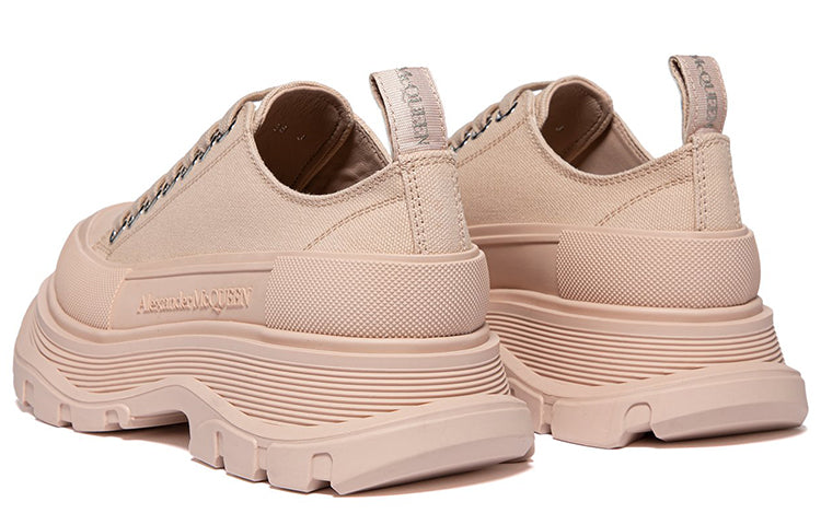 (WMNS) Alexander McQueen Tread Slick Low Lace Up 'Peach' 611705W4MV26827