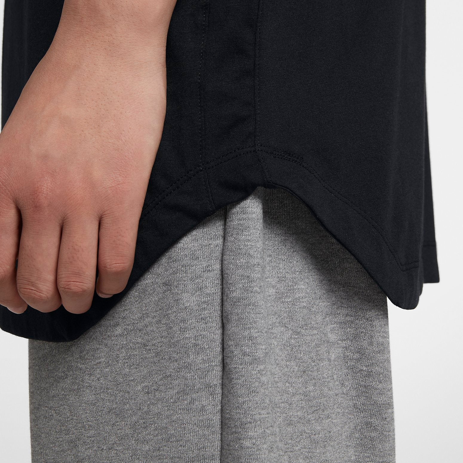 Air Jordan Alt-Hem Foil Pure T-shirt 'Black Gold' AA1918-010