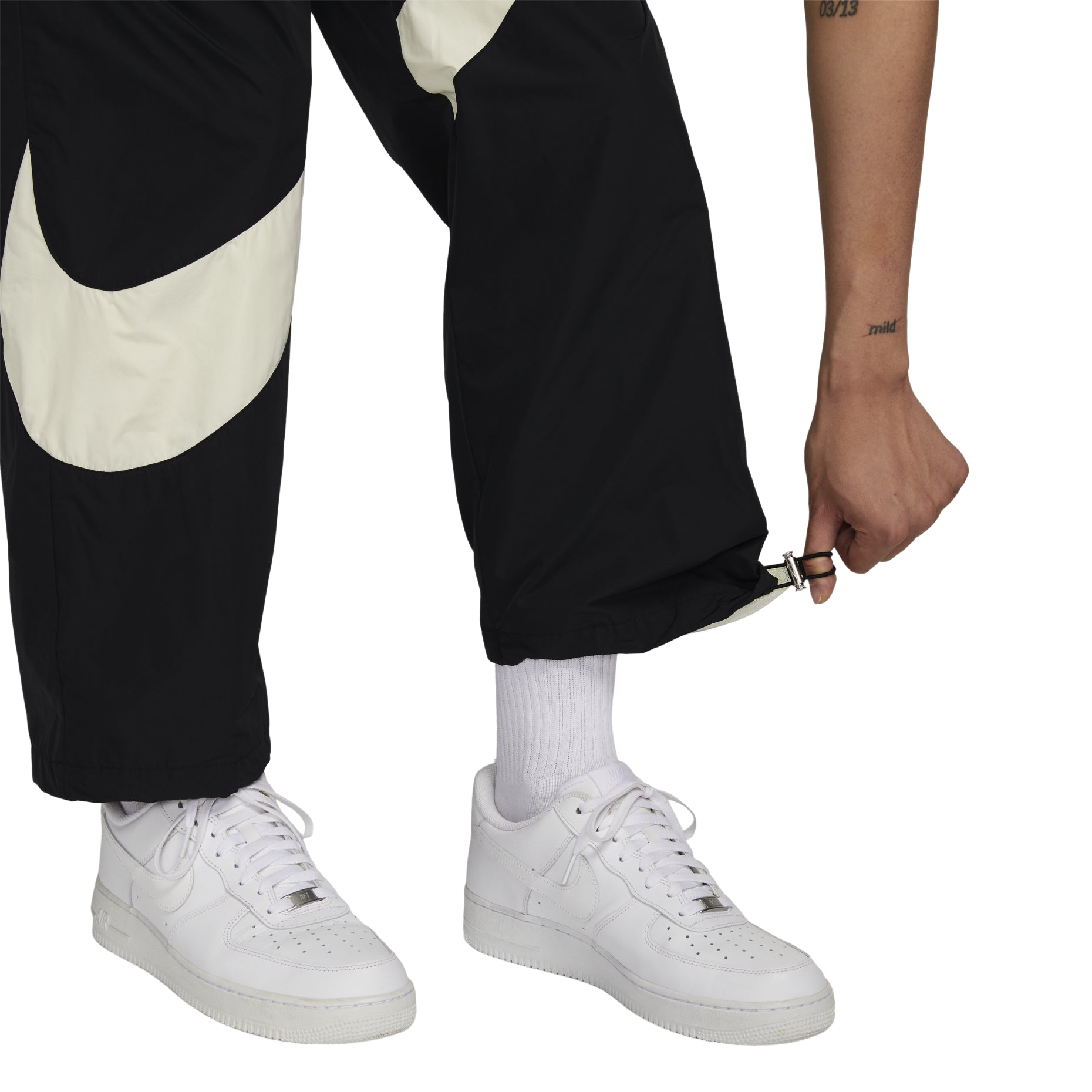 Nike Swoosh Woven Pants Asia Sizing 'Black' FB7881-010