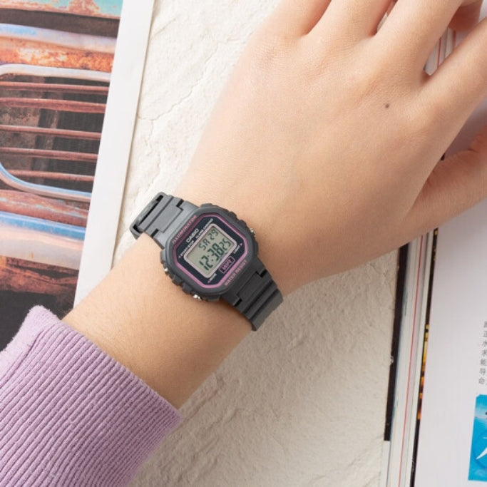 CASIO Waterproof Sports Unisex GrayPink Digital LA-20WH-8A