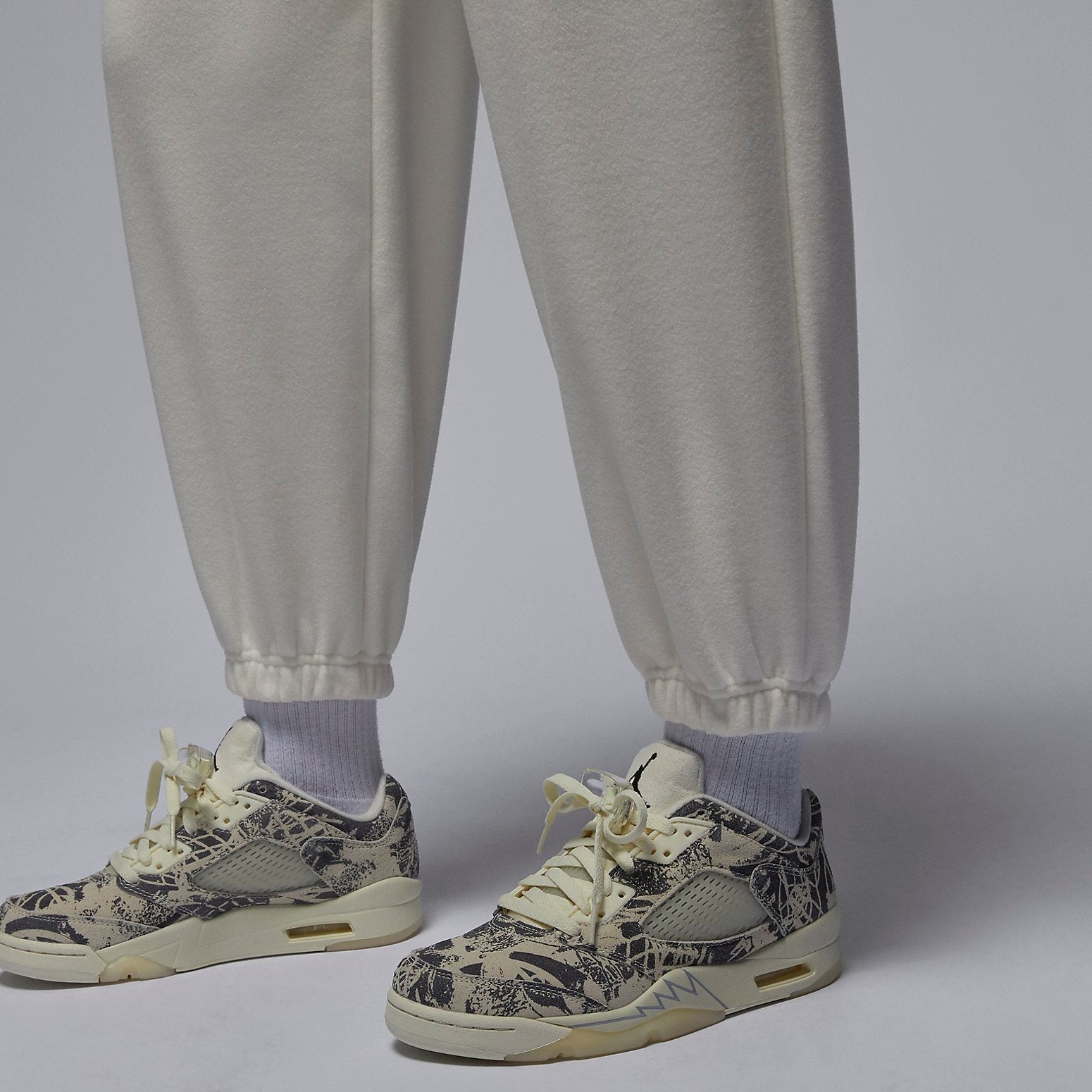 (WMNS) Air Jordan Flight Fleece Winterized Pants 'Off White' FD7235-133