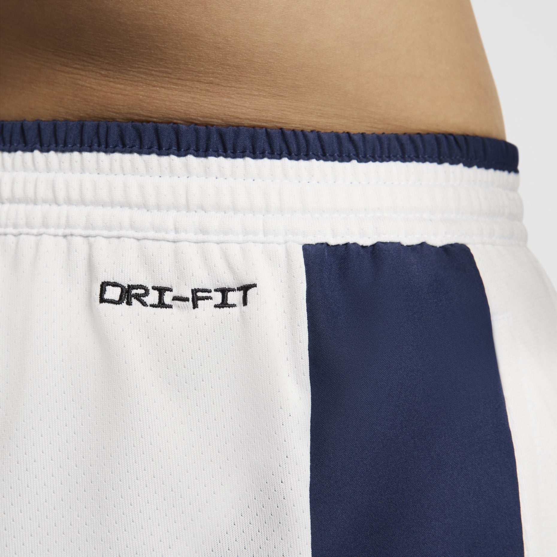 Nike Track Club Dri-FIT 5 Inched Shorts 'White' FZ7398-121