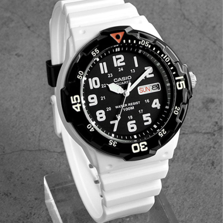 CASIO Diving Sports /White Mens Black Analog MRW-200HC-7B