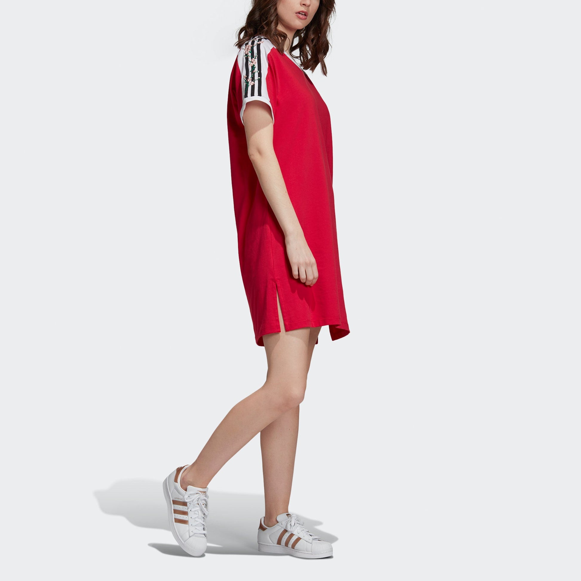 (WMNS) adidas originals Tee Casual Sports Round Neck Short Sleeve Red Dress EH8730