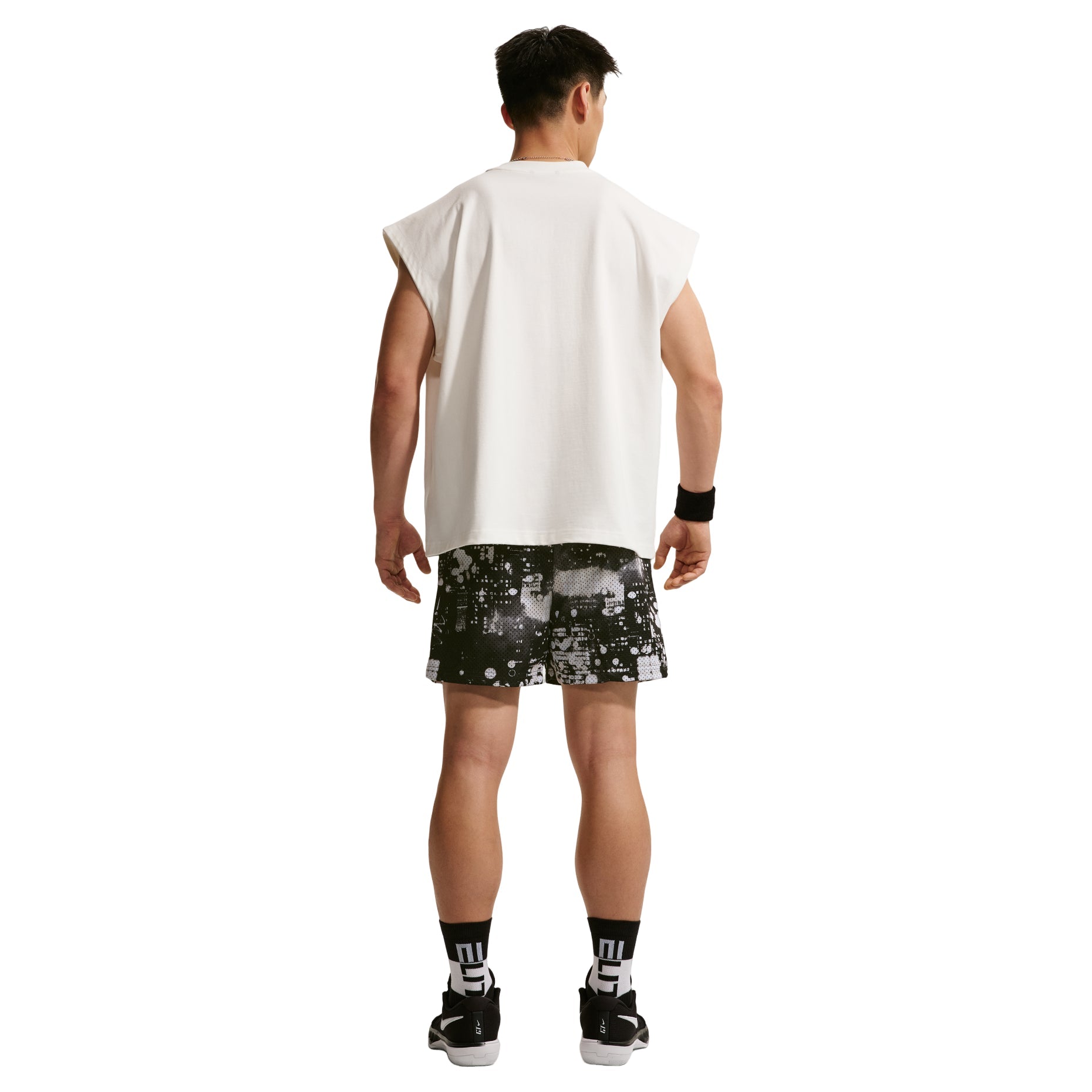 Nike Standard Issue Dri-FIT 13cm Shorts 'White Black Pale Ivory' IF2574-100
