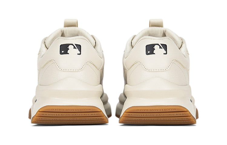MLB Chunky Runner Basic Yankees 'Beige White Navy' 3ASHCRB3N-50CRS