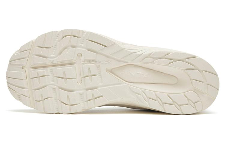 (WMNS) ANTA Low-Top Running Shoes 'Black White' 122245595-1