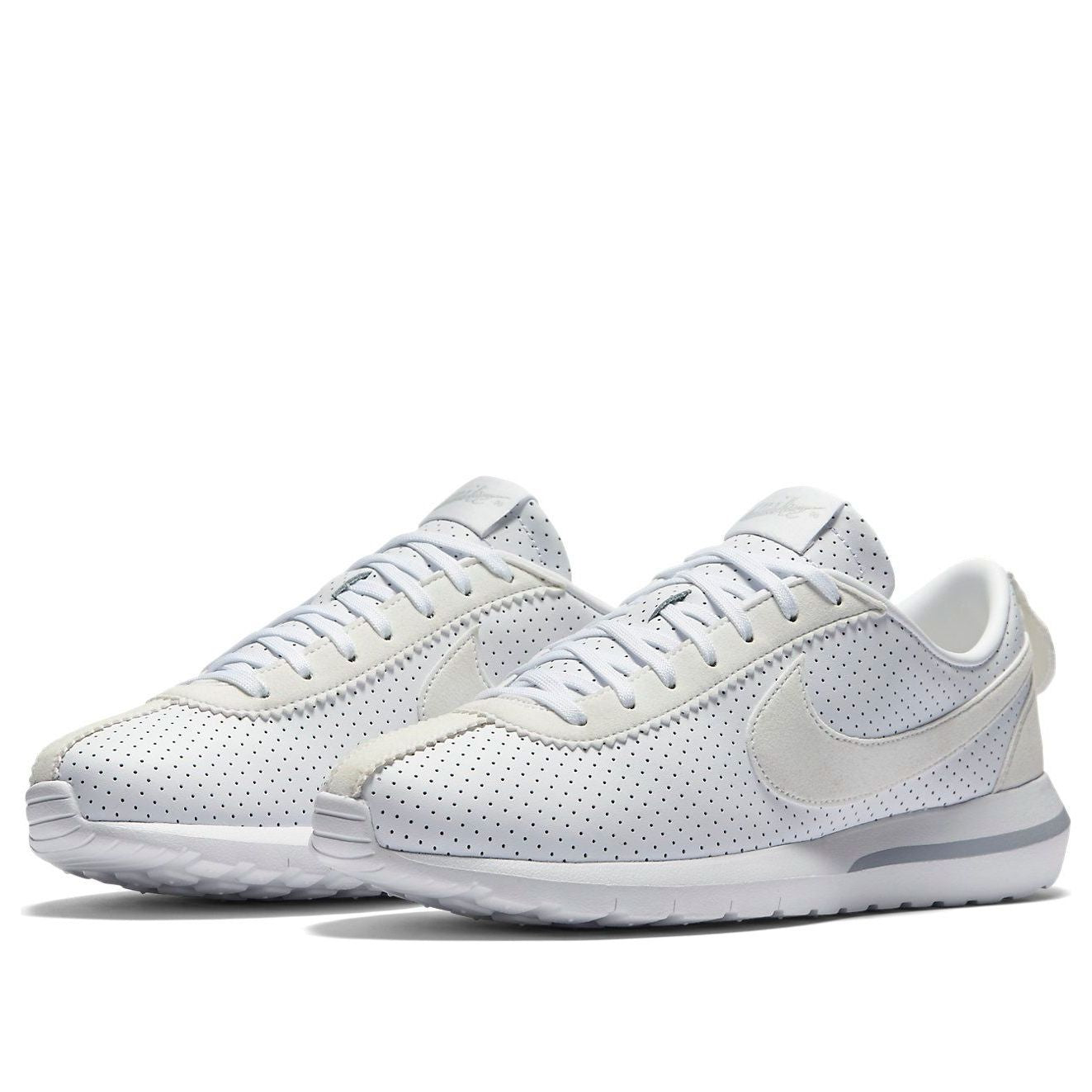 (WMNS) Nike Roshe Cortez NM 'White Pure Platinum' 833804-101