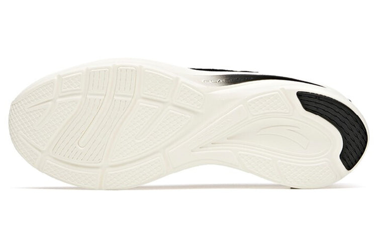 (WMNS) ANTA Hydrogen Run 3 Low 'Black White' 122125540-7
