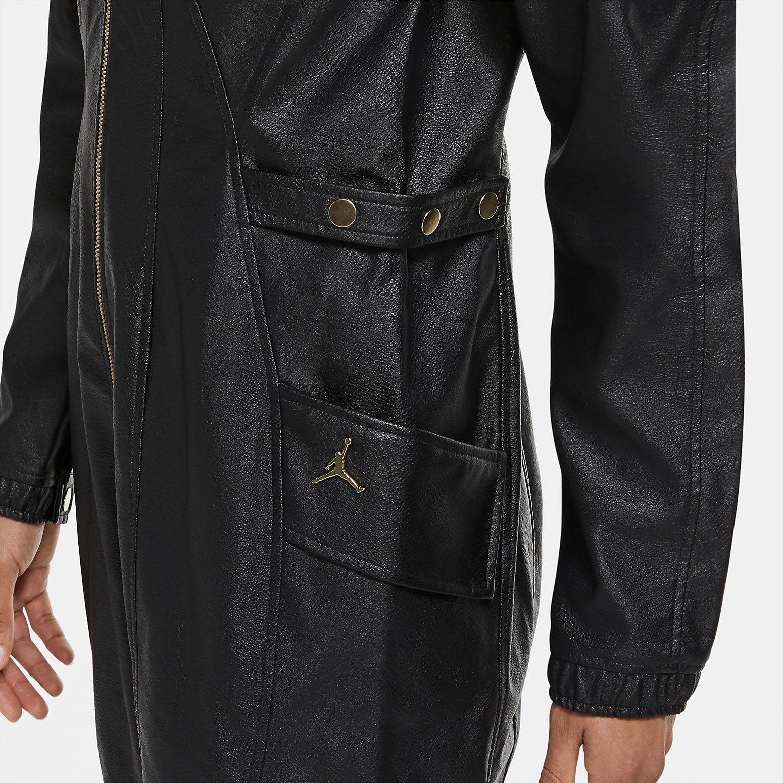 (WMNS) Air Jordan Brand Jordan Court-To-Runway 'Black' CW6476-010