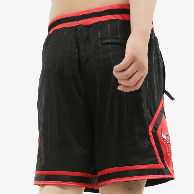 Nike Bulls Courtside Statement Edition Chicago Bulls Basketball Shorts Black Red Blackred AV6608-010