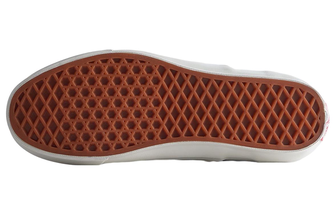 Vans Kith x OG Classic Slip-On LX 'Medallion' VN0A32QN0VB