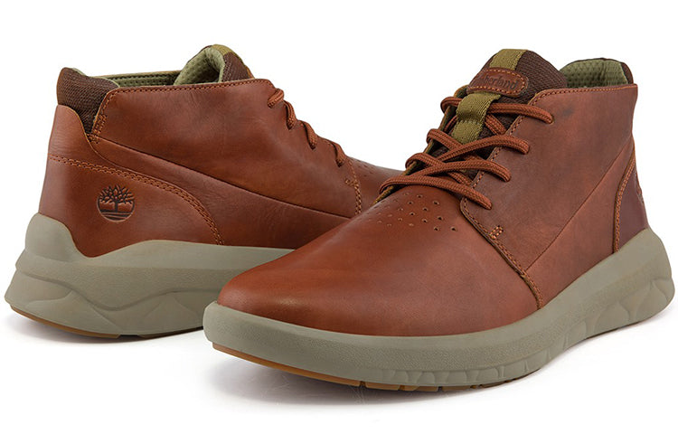 Timberland Bradstreet Ultra Chukka Wide Fit Boot 'Brown' A2HEZW