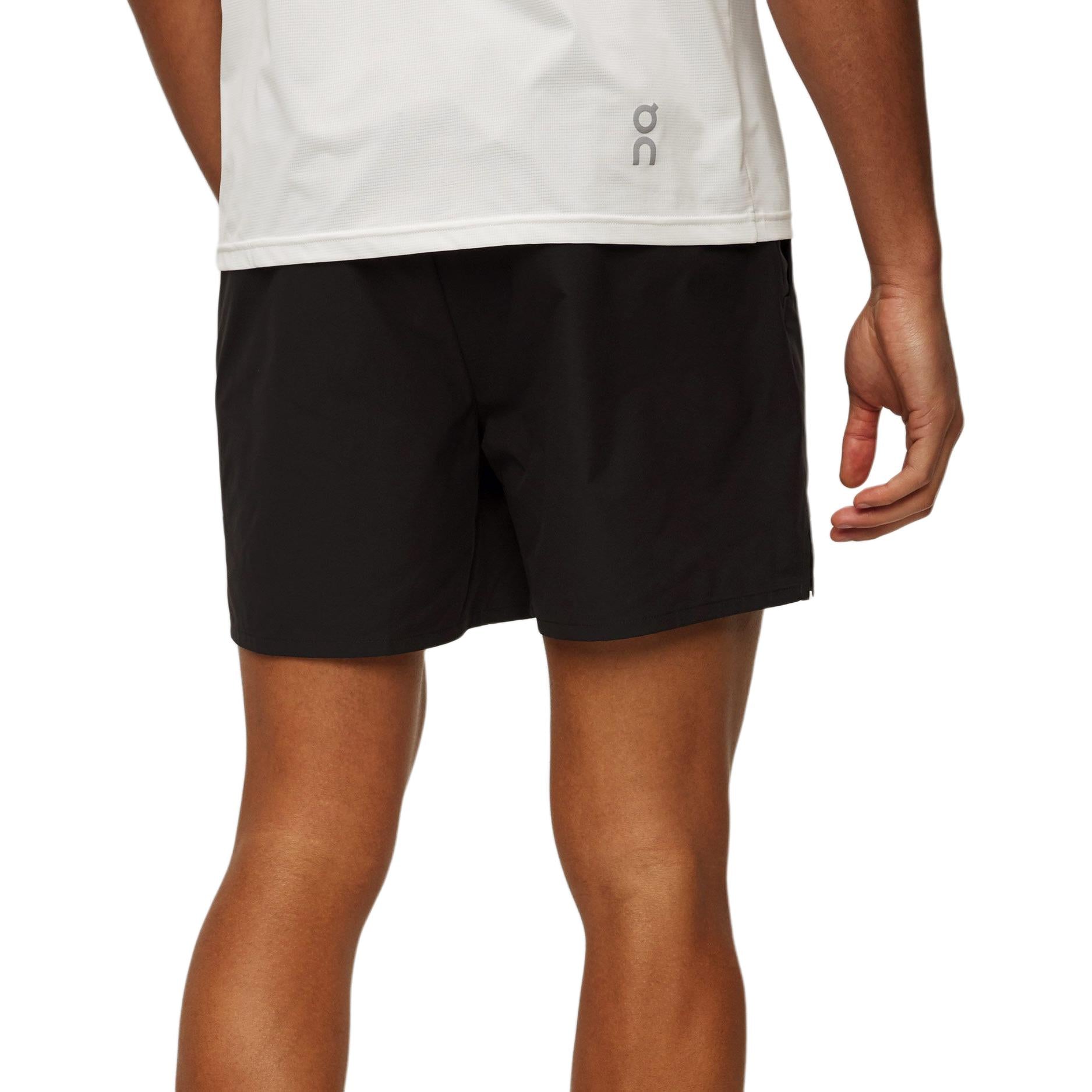 On Running Essential Shorts 'Black' 1ME11520553