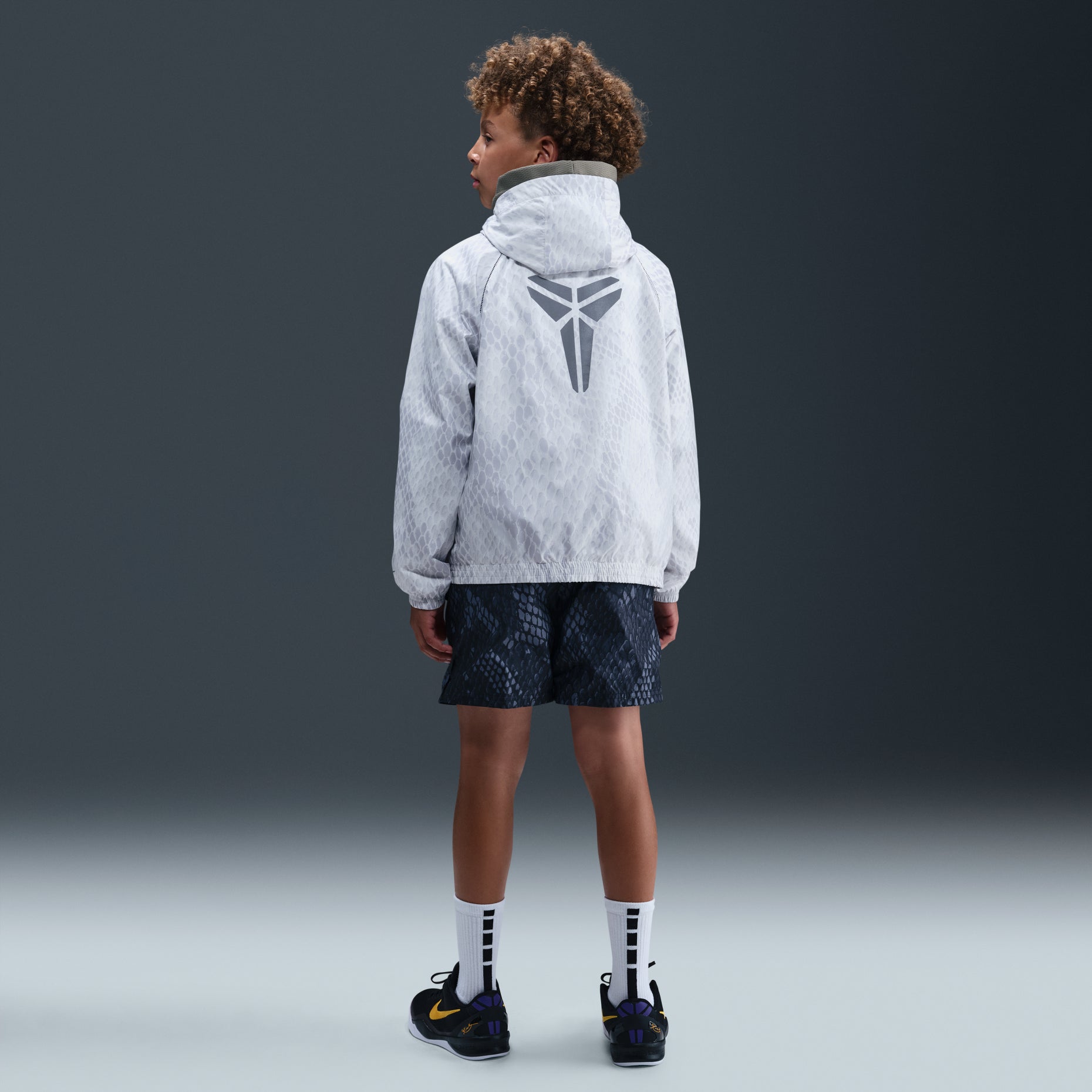 (GS) Nike Kobe Lightweight Woven Basketball Jacket 'White Reflective Silver' IB7083-100