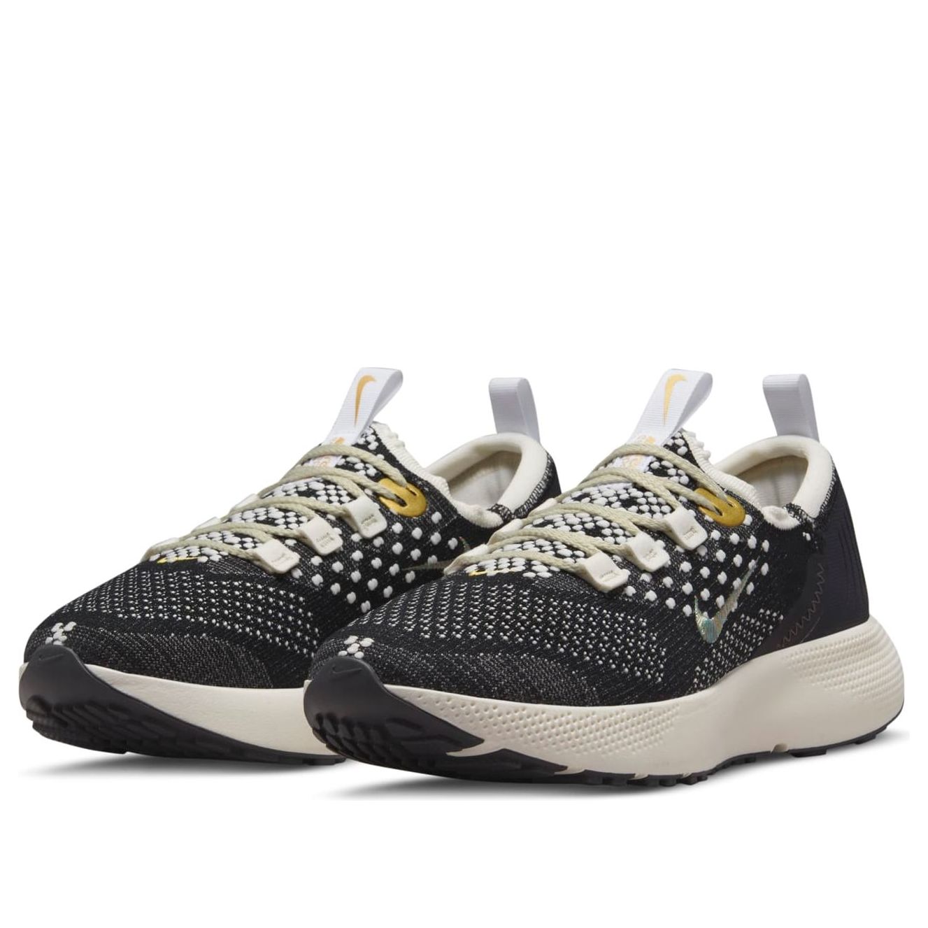 (WMNS) Nike React Escape Run Flyknit 'Black Metallic Vivid Gold' DC4269-002