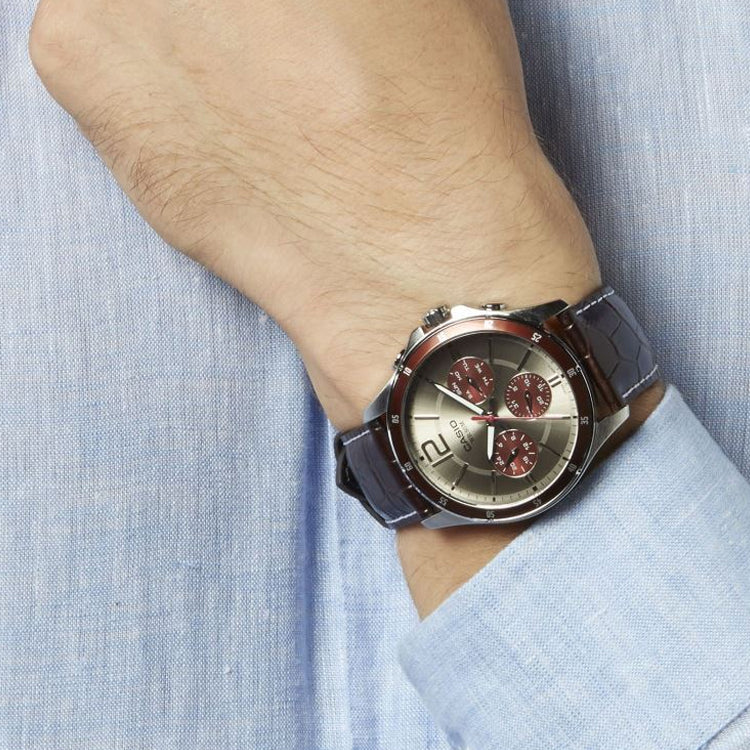 CASIO Men's ENTICER Wrist Red/Brown Waterproof Mens Red/Brown Analog MTP-1374L-7A1V