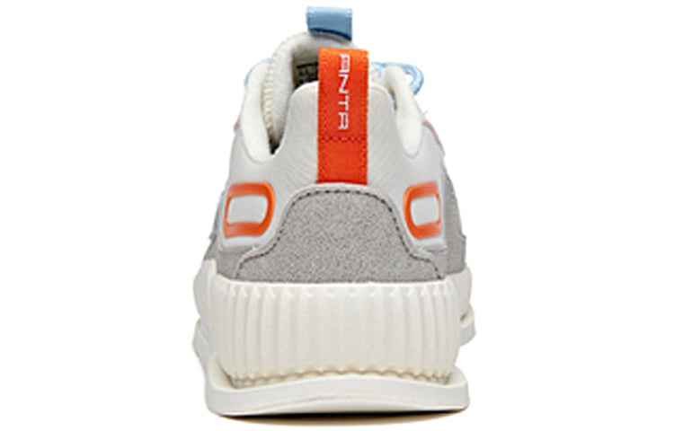 (WMNS) ANTA Life Series Sneakers 'Refuse Mediocrity Grey White' 122018888-1