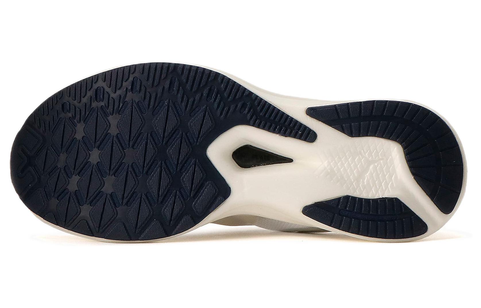 (WMNS) PUMA Tracksmith x Deviate Nitro Elite Racer 'White Peacoat' 377279-01
