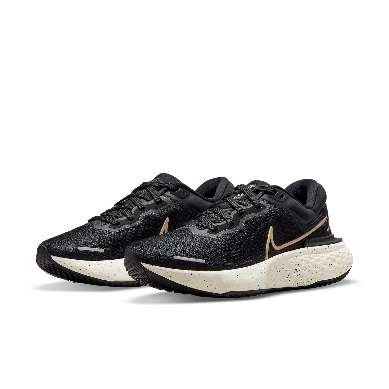 (WMNS) Nike ZoomX Invincible Run Flyknit 'Black Metallic Gold' CT2229-004