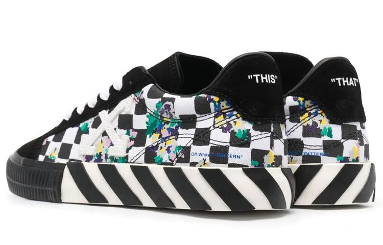 (WMNS) Off-White Vulcanised Low-top Sneakers Black/White OWIA178S21FAB0018410