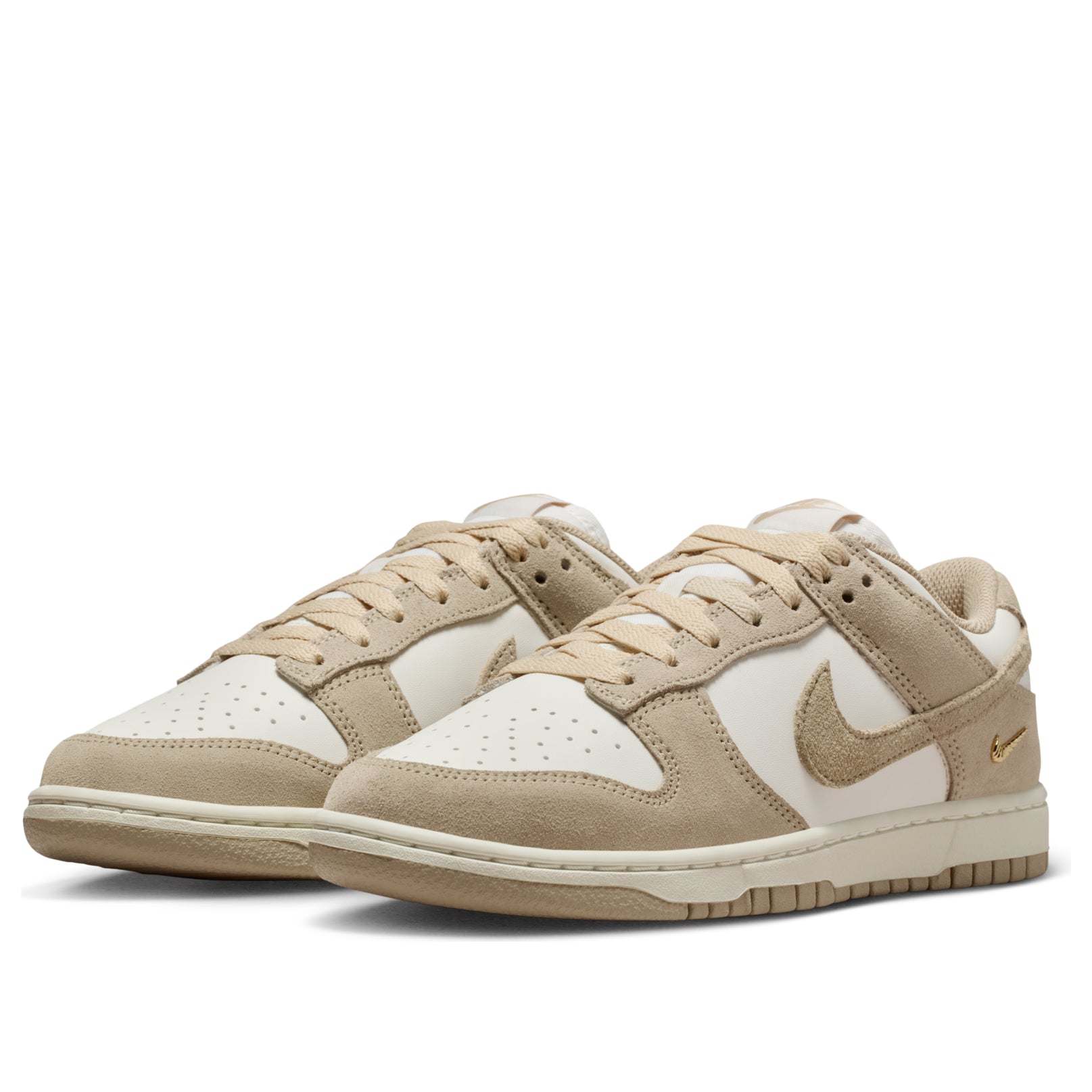 (WMNS) Nike Dunk Low 'Sail Metallic Gold Linen' IO4244-101