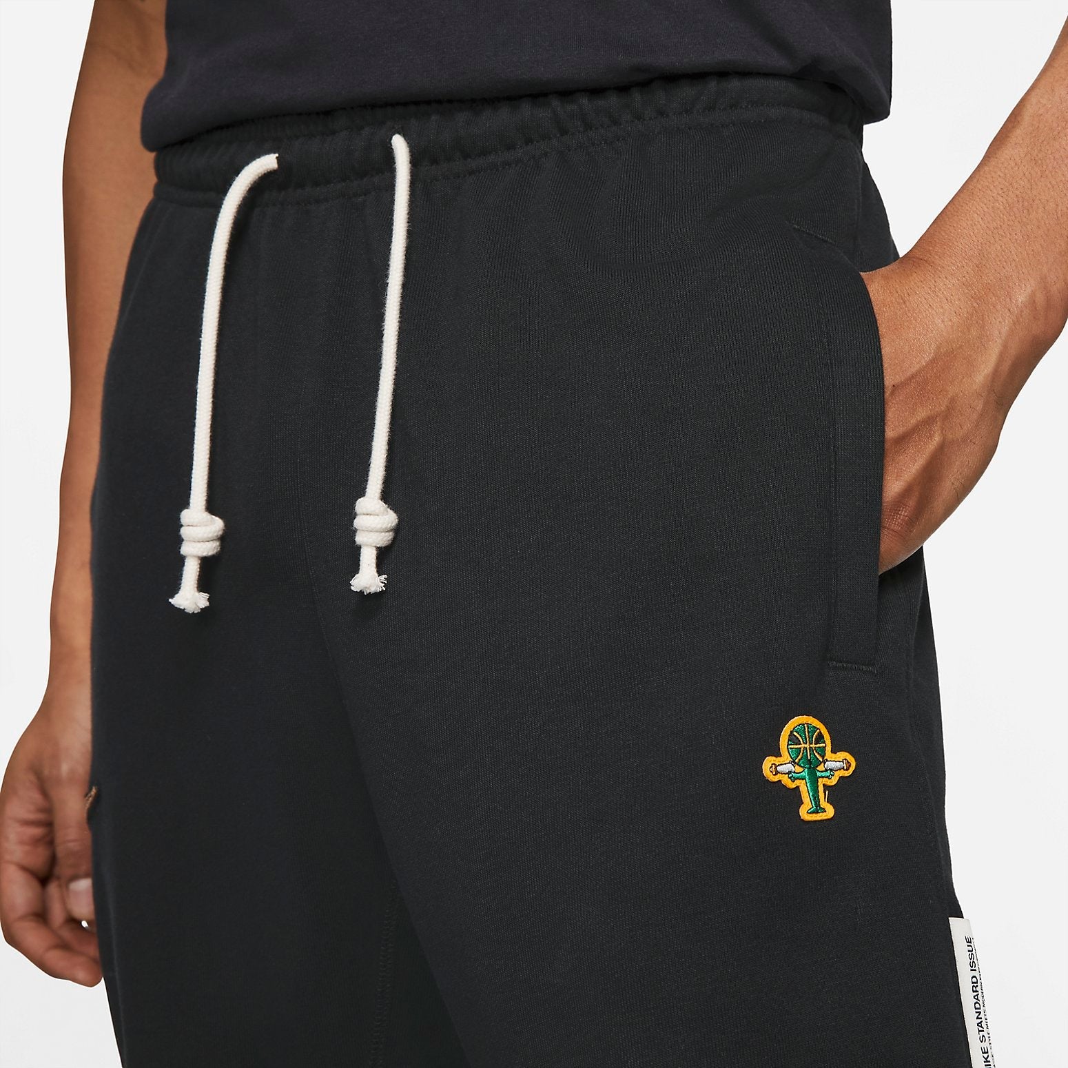 Nike Dri Fit Standard Issue Rayguns Sweatpants 'Black' DJ5321-010