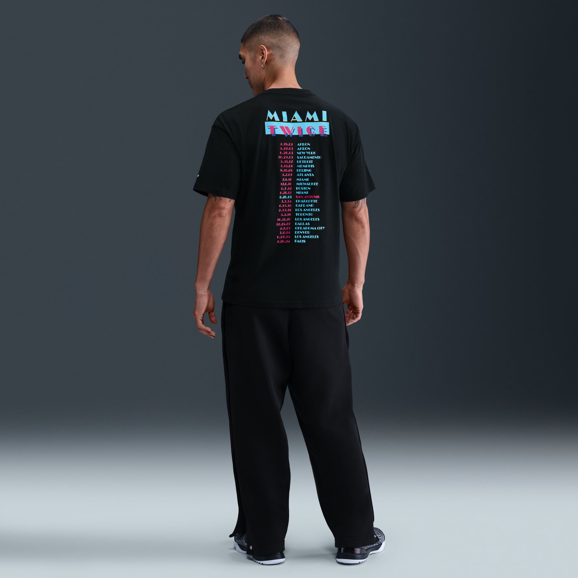 Nike LeBron Basketball T-Shirt 'Miami Twice' IH8549-045