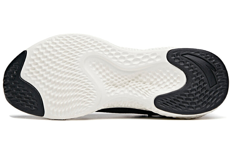 (WMNS) ANTA Running Series Sneakers 'Black Ivory White' 122115536S-4