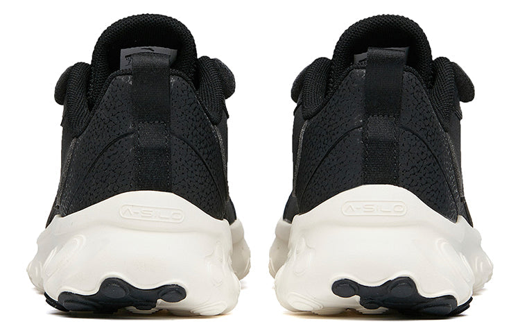 (WMNS) ANTA Running Series Sneakers 'Black Silver White' 122115582-8