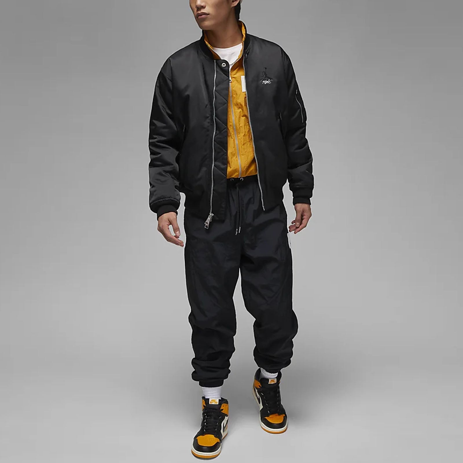 Air Jordan Essentials Renegade Jacket DV7613-010