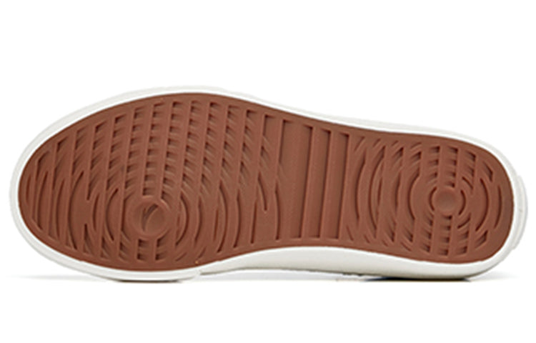 (WMNS) ANTA Life Series Sneakers Canvas 'Black White' 122228077S-2